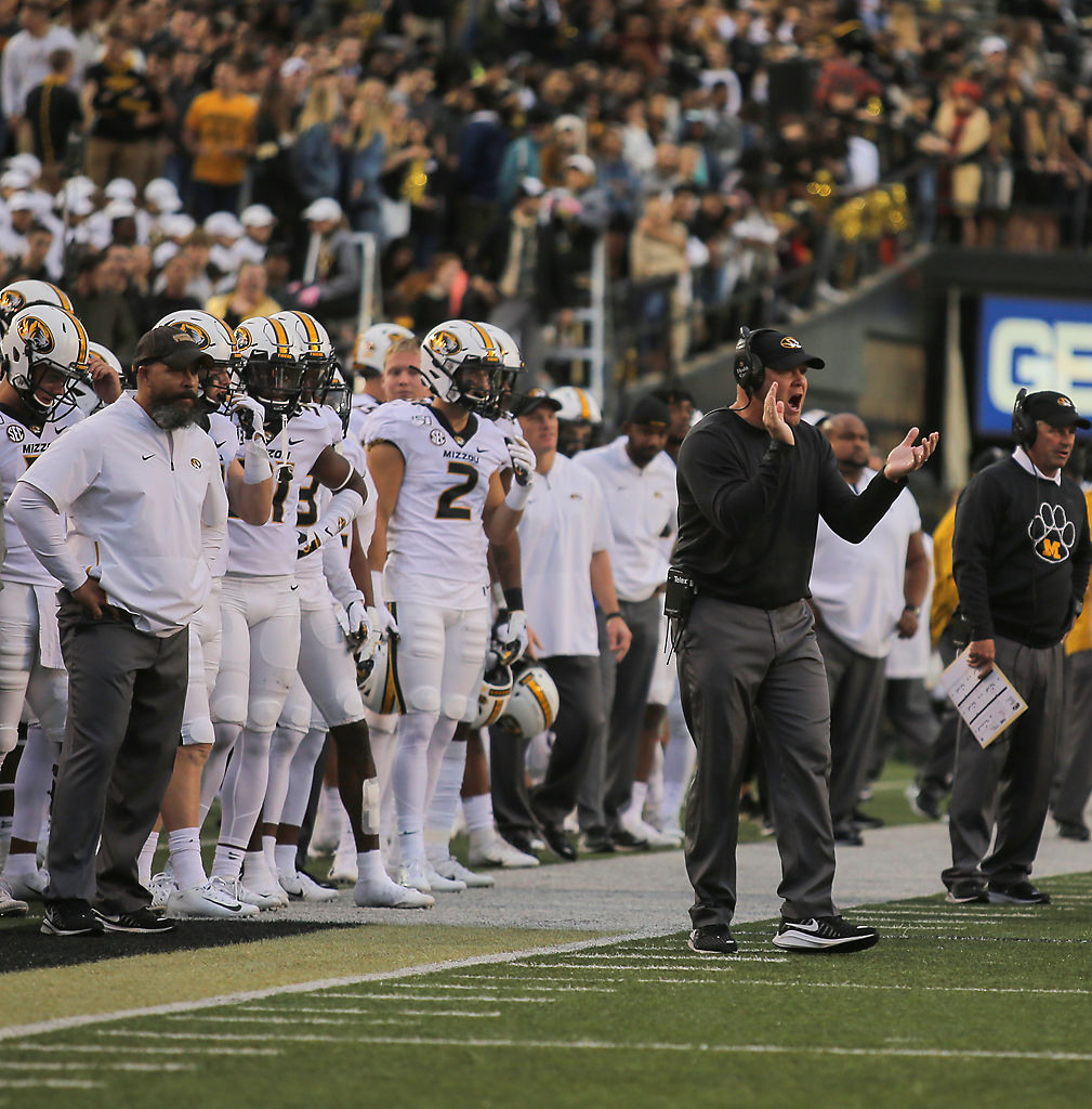 Barry Odom encourages his team